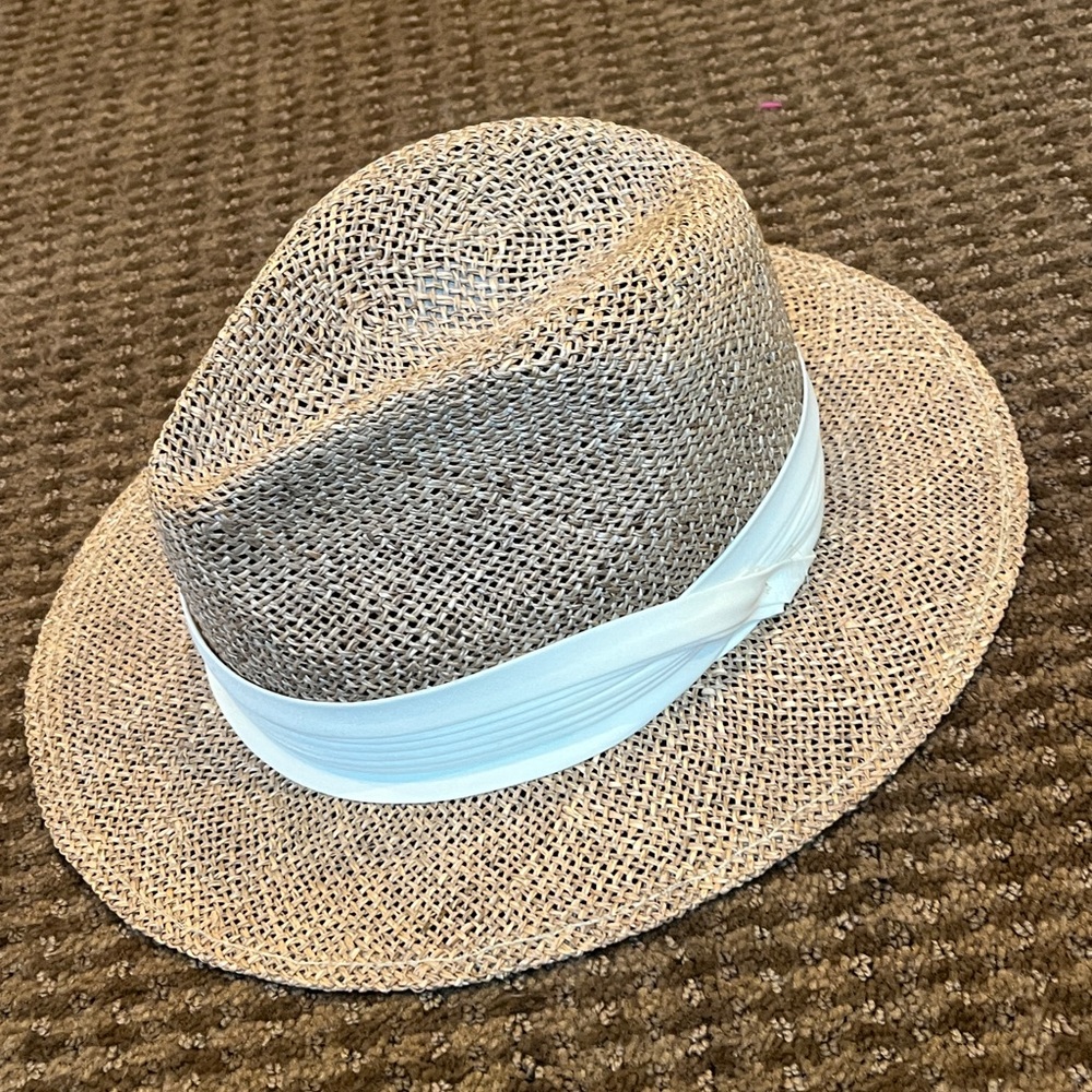 🤍Goorin in California straw fedora hat. Classic sleek Satiny band. Size M EUC🤍